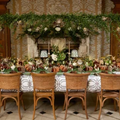 Mrs. Alice Acorn Garland Tablecloth< Tablecloths