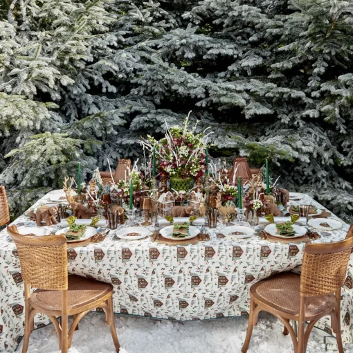 Mrs. Alice Alpine Chalet Tablecloth< Tablecloths | Under £200