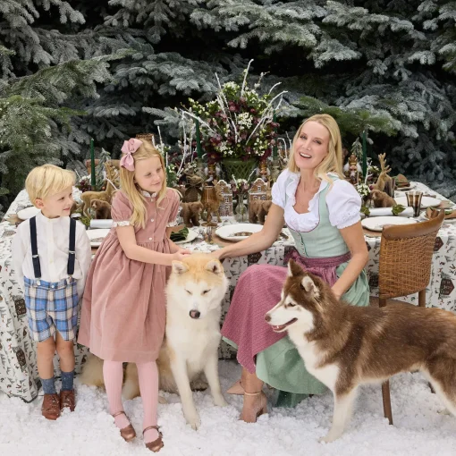 Mrs. Alice Alpine Chalet Tablecloth< Tablecloths | Under £200