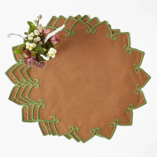 Mrs. Alice Angelina Chestnut & Green Placemats & Napkins (Set of 4)< Table Linen Sets | Mrs. Alice Monogram