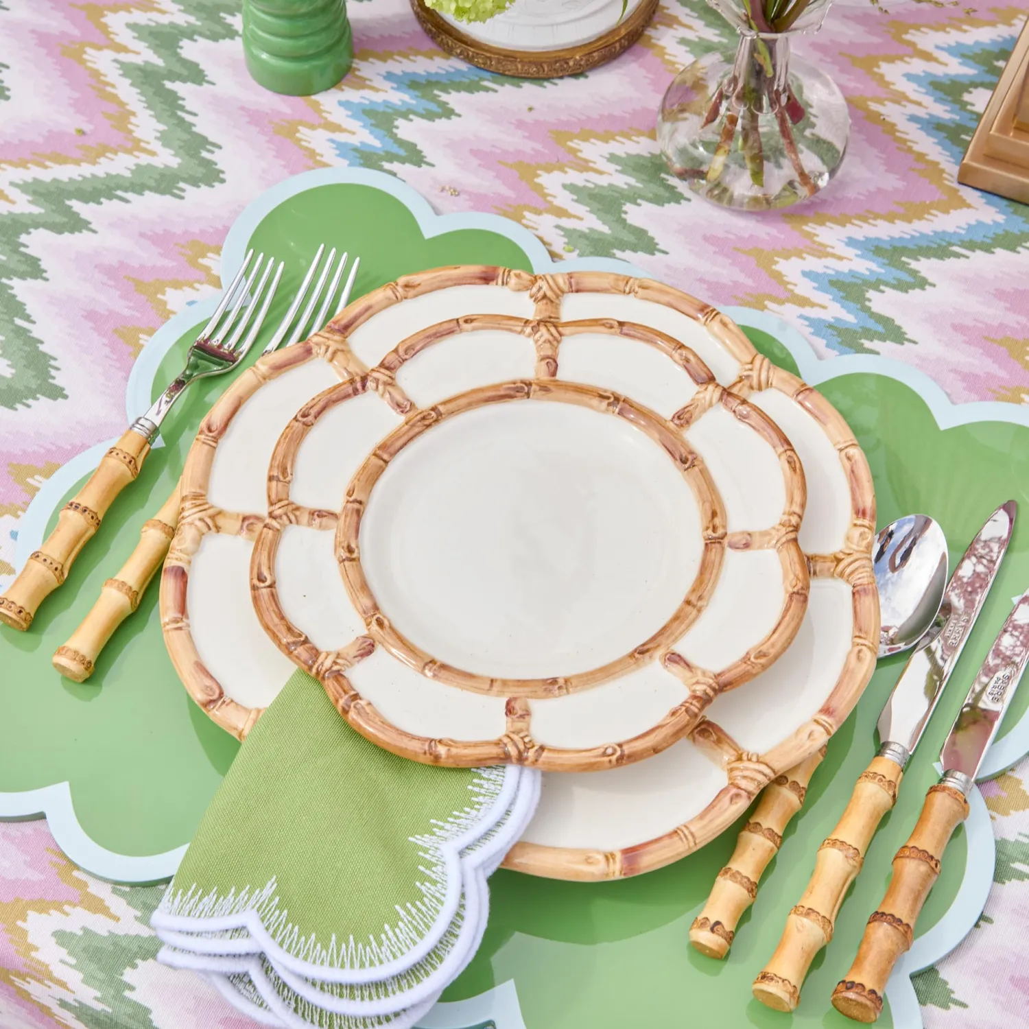 Mrs. Alice Apple Green Isabella Napkins (Set of 4)< Summer Table Linen | Napkins