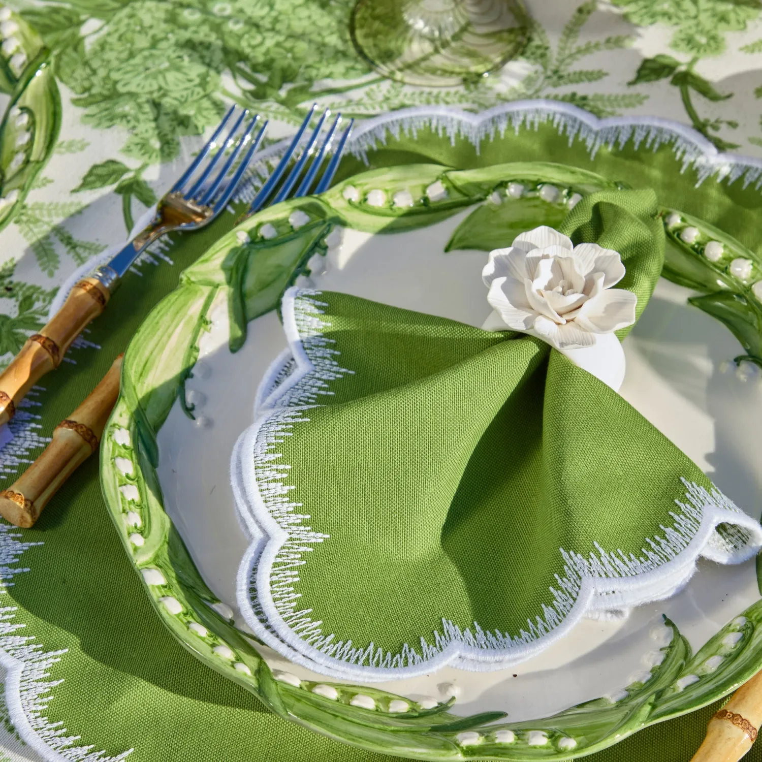 Mrs. Alice Apple Green Isabella Napkins (Set of 4)< Summer Table Linen | Napkins