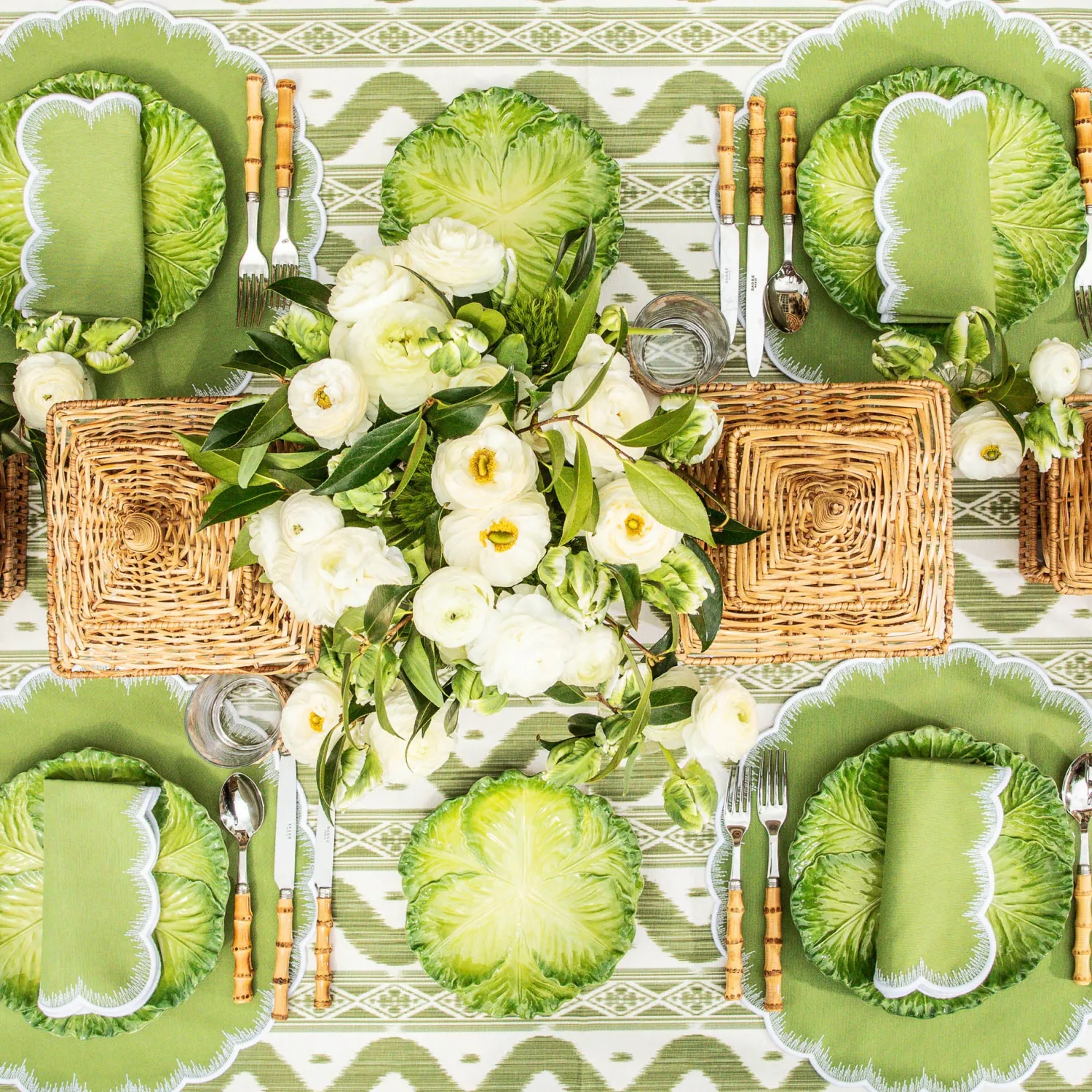 Mrs. Alice Apple Green Isabella Round Placemats & Napkins (Set of 4)< Summer Table Linen | Table Linen Sets
