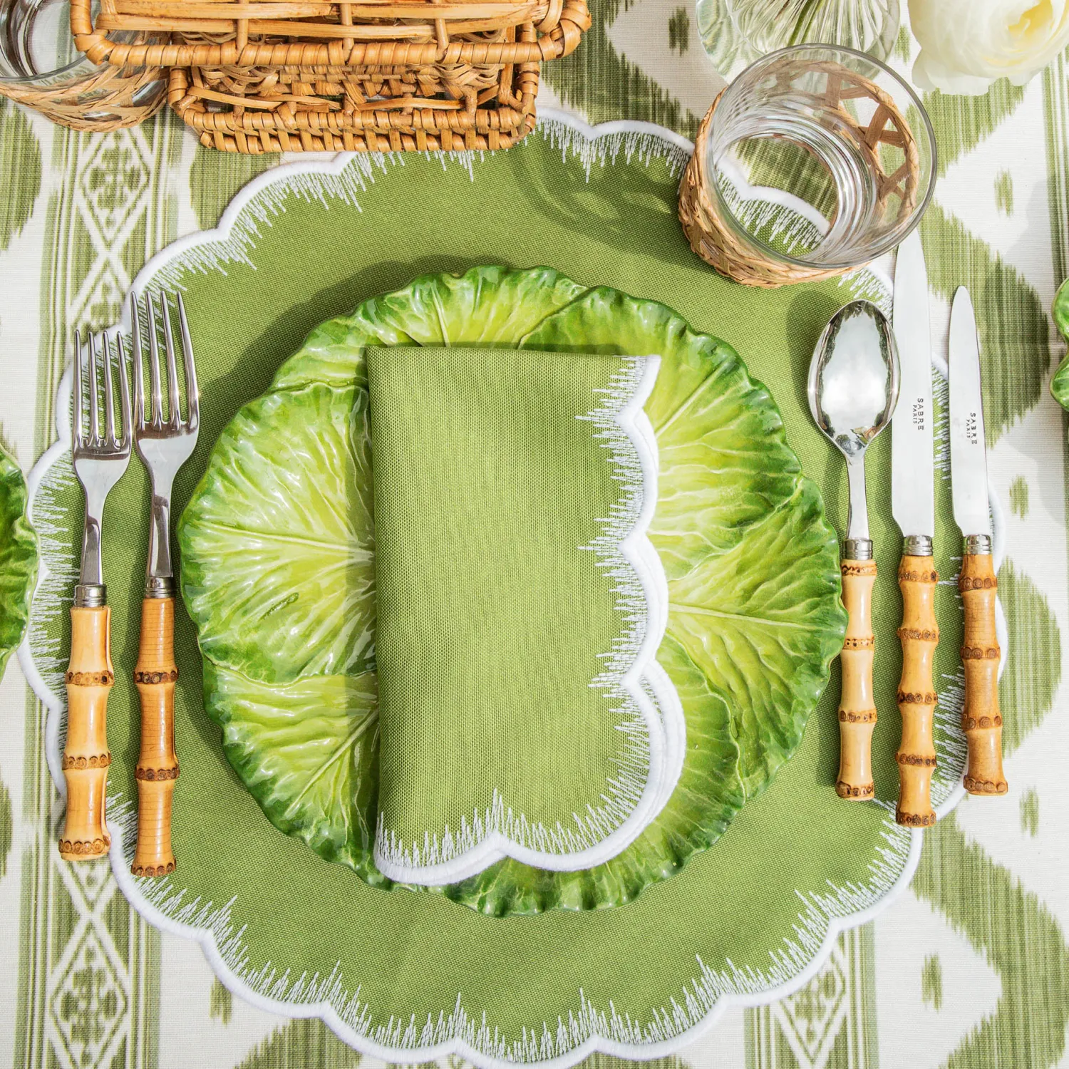 Mrs. Alice Apple Green Isabella Round Placemats & Napkins (Set of 4)< Summer Table Linen | Table Linen Sets