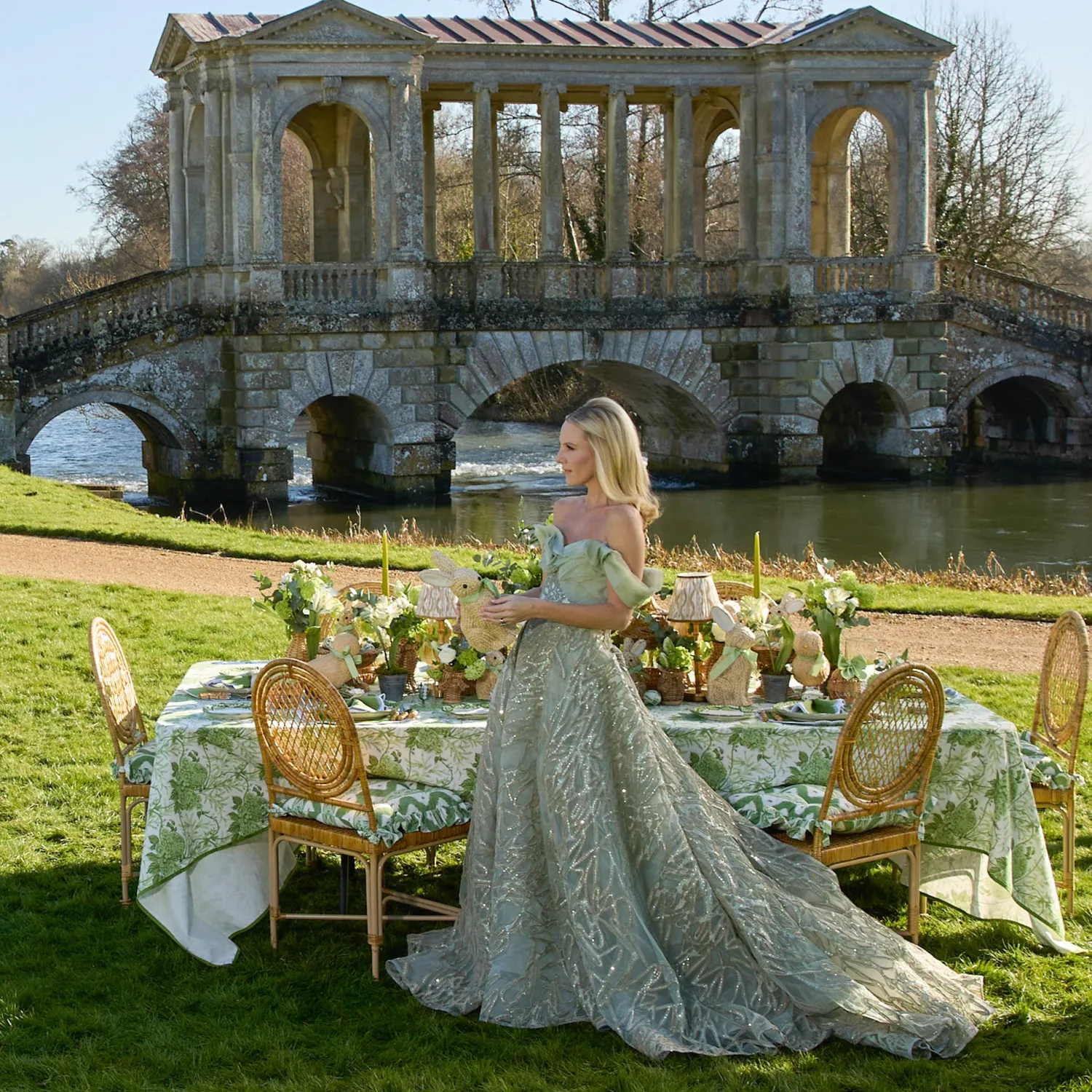 Mrs. Alice Apple Green Isabella Round Placemats & Napkins (Set of 4)< Summer Table Linen | Table Linen Sets