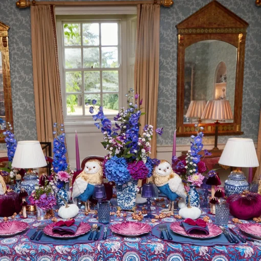 Mrs. Alice Aubergine Velvet Bow (Set of 4) - 20cm< Napkin Rings & Bows