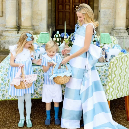 Mrs. Alice Blue Gingham Basket< Spring Decorations