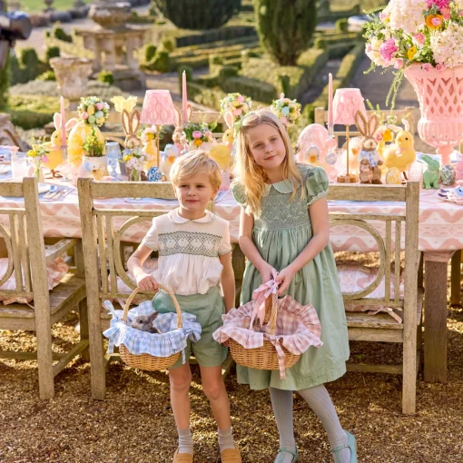 Mrs. Alice Blue Gingham Basket< Spring Decorations