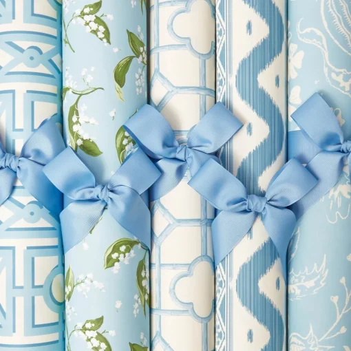 Mrs. Alice Blue Lily of the Valley Wallpaper< Serena Fresson Wallpapers