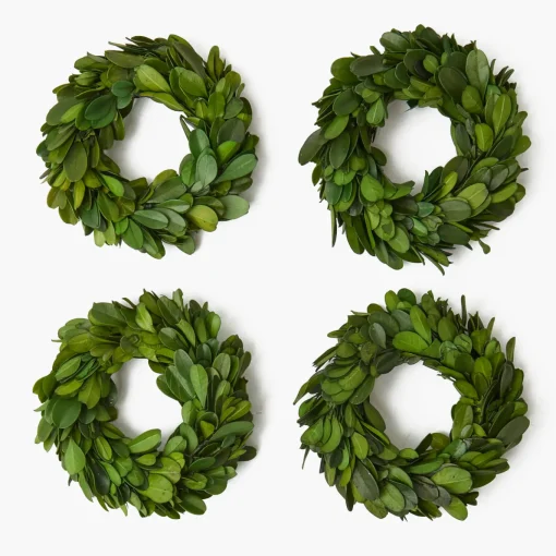 Mrs. Alice Boxwood Wreath (Set of 4)< Christmas Decorations