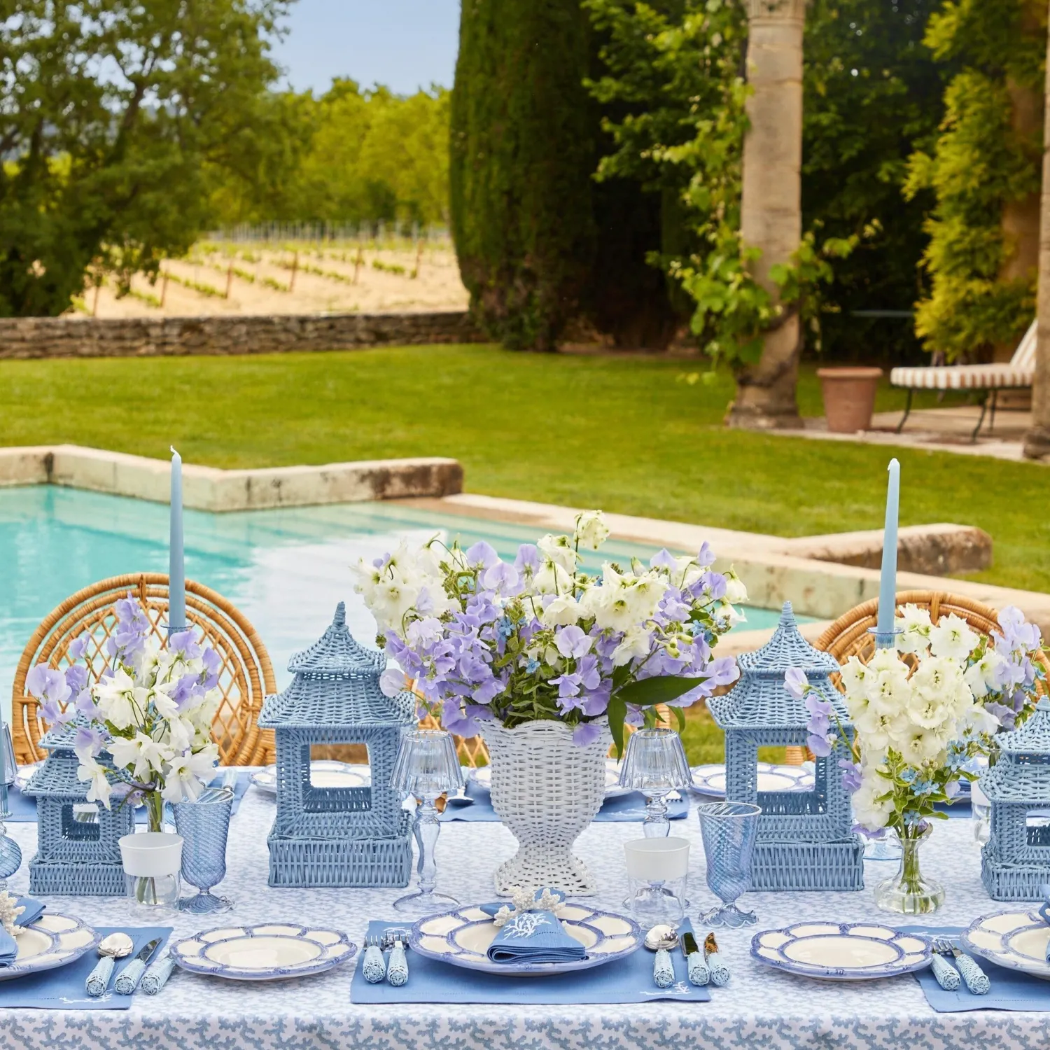 Mrs. Alice Camille Azure Candle Set (Blue)< Summer Glassware | Summer Candleware