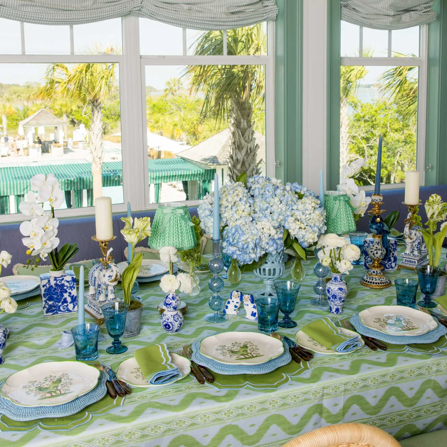 Mrs. Alice Camille Azure Candle Set (Blue)< Summer Glassware | Summer Candleware