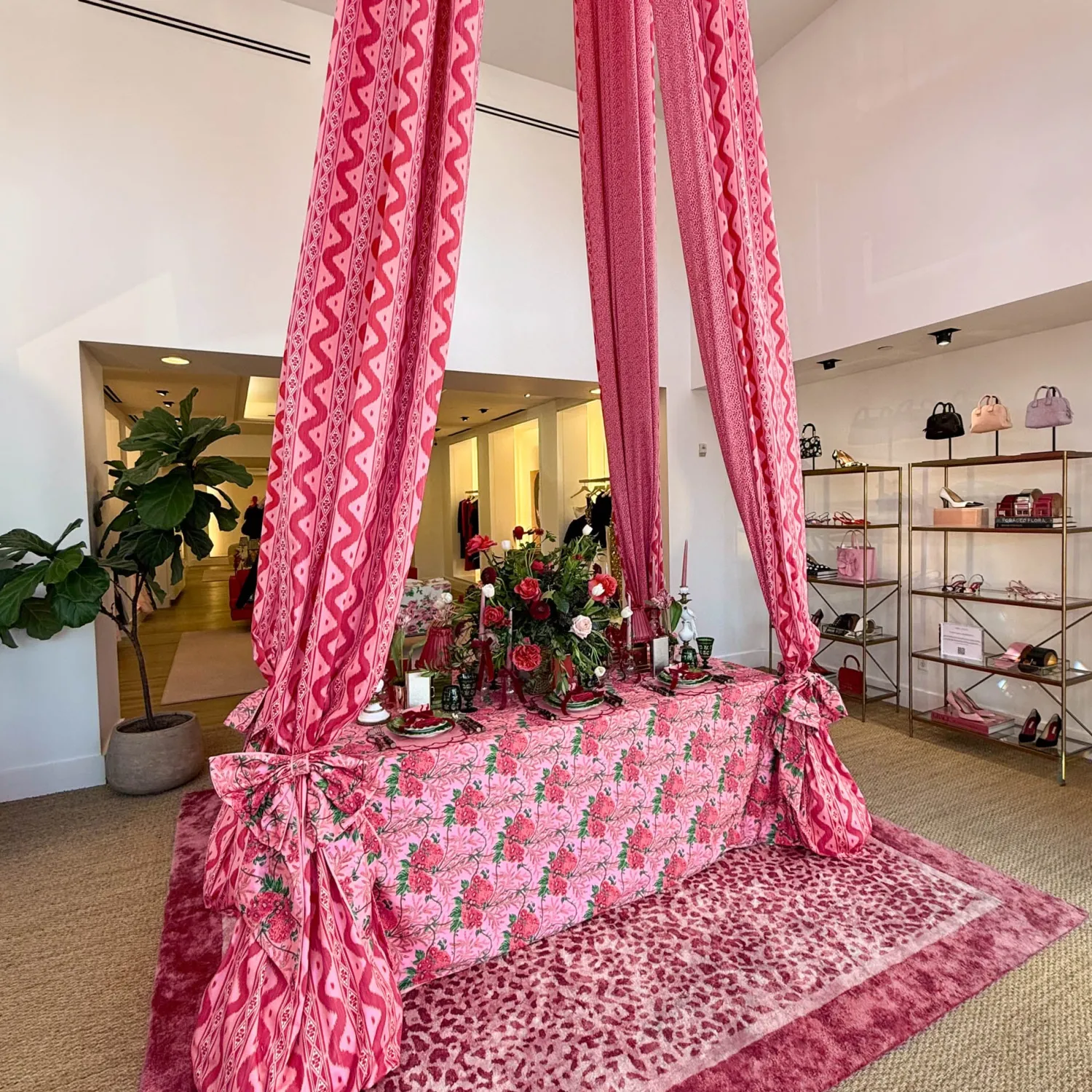 Mrs. Alice Carolina Pink Placemats & Napkins (Set of 4)< Table Linen Sets | Mrs. Alice Monogram