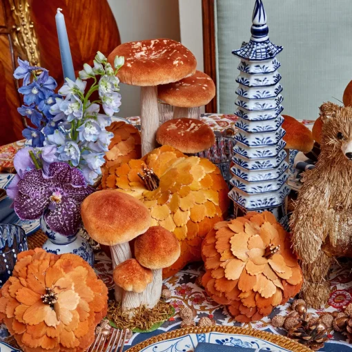 Mrs. Alice Chinoiserie Porcelain Pagoda< Year-round Decorations | Spring Decorations