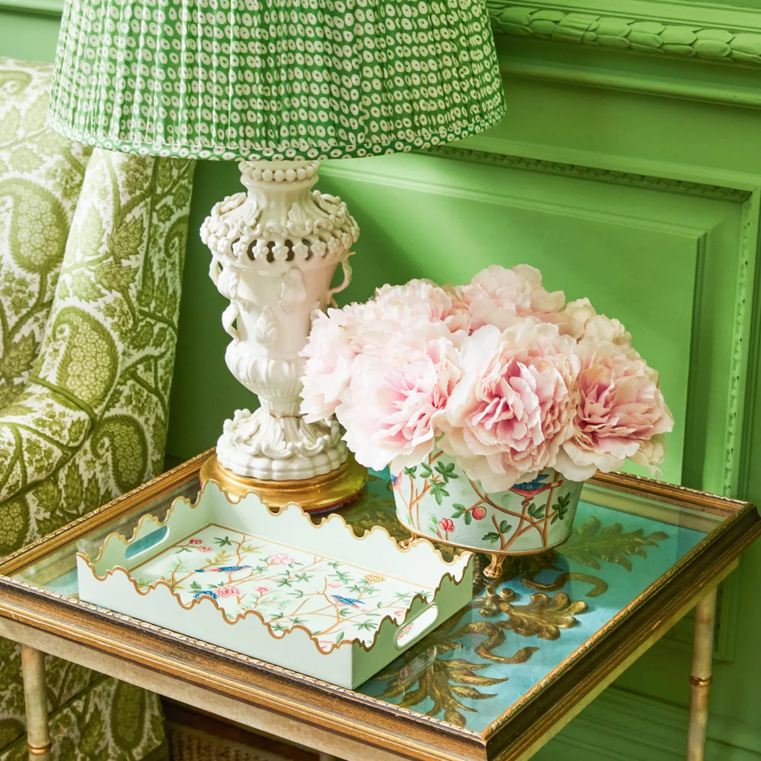 Mrs. Alice Chinoiserie Tole Planter< Vases | Vases & Planters