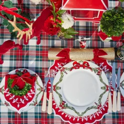 Mrs. Alice Christmas Garland Dinner Plate< Dinner Plates
