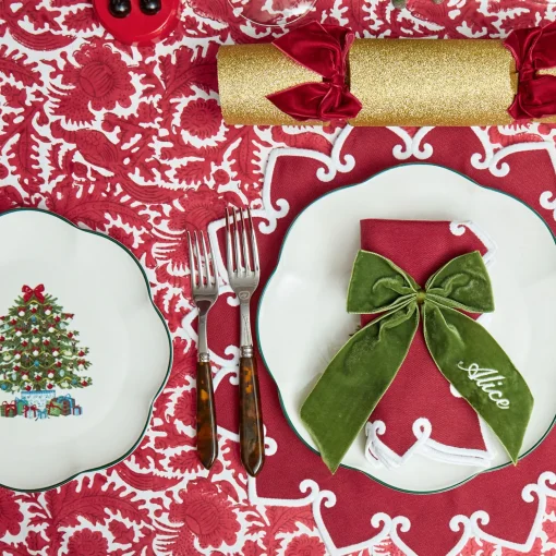 Mrs. Alice Cranberry Pheasant Tablecloth< Tablecloths