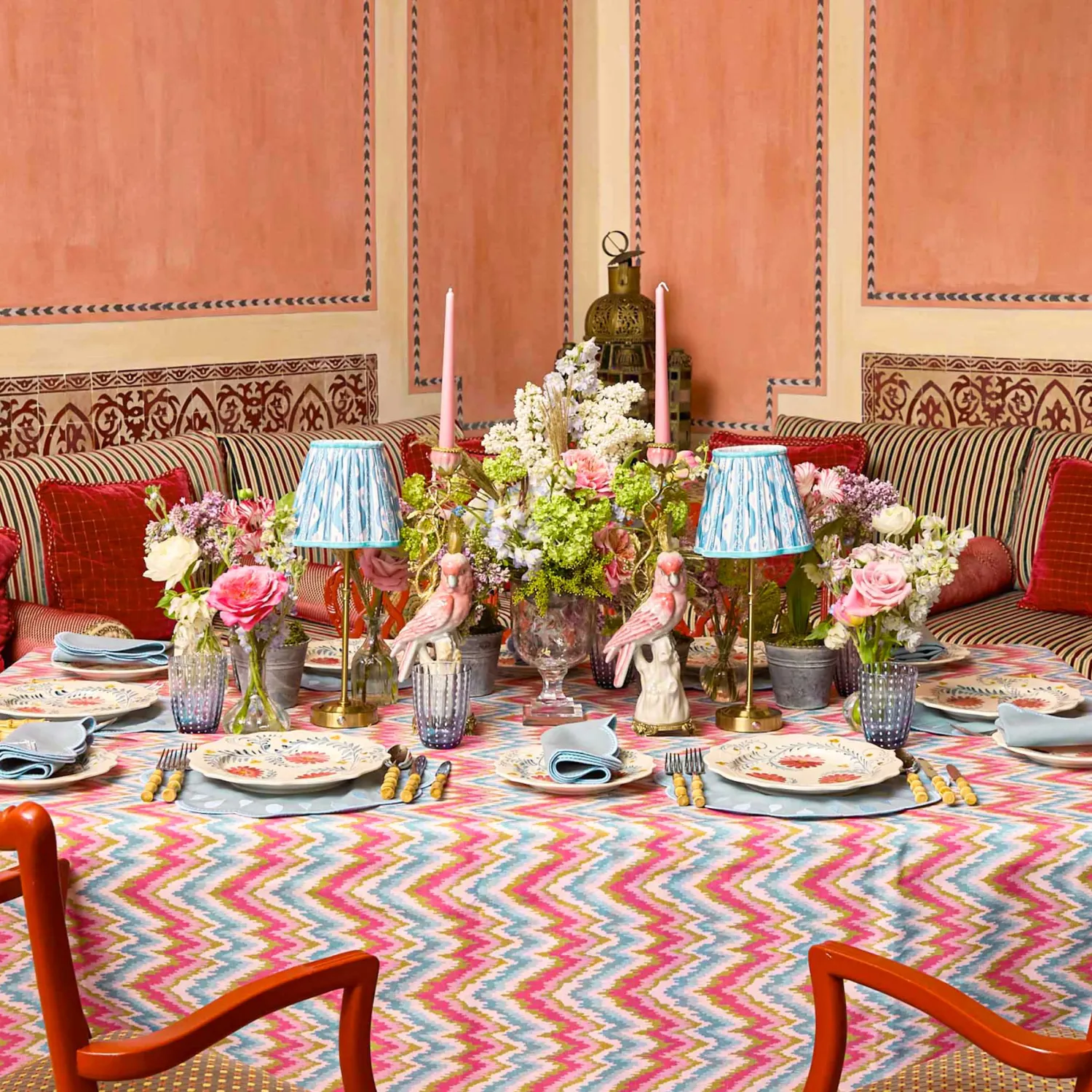 Mrs. Alice Edie Rechargeable Lamp with Blue Ikat Shade (18cm)< Rechargeable Table Lamps | Summer Lighting