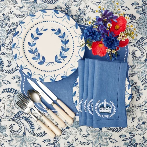 Mrs. Alice Elizabeth Blue Garland Dinner Plate< Dinner Plates