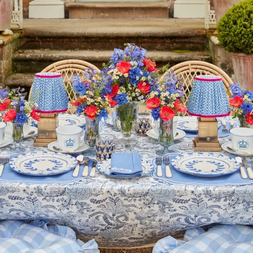 Mrs. Alice Elizabeth Blue Garland Dinner & Starter Plates (Set of 8)< Crockery Sets