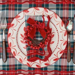 Mrs. Alice Elizabeth Red Garland Starter Plates (Set of 4)< Starter Plates | Crockery Sets