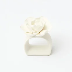 Mrs. Alice Fiore Porcelain Napkin Rings (Set of 4)< Napkin Rings & Bows | For The Hostess