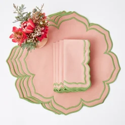 Mrs. Alice Fleur Pink Napkins (Set of 4)< Napkins | Mrs. Alice Monogram