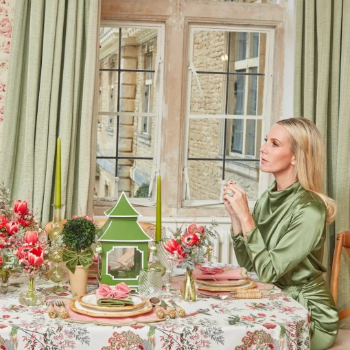 Mrs. Alice Fleur Pink Placemats & Napkins (Set of 4)< Table Linen Sets | Mrs. Alice Monogram