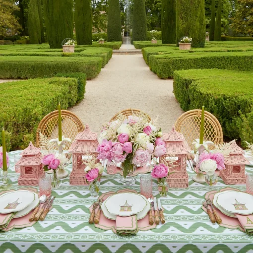 Mrs. Alice Fleur Pink Placemats & Napkins (Set of 4)< Table Linen Sets | Mrs. Alice Monogram