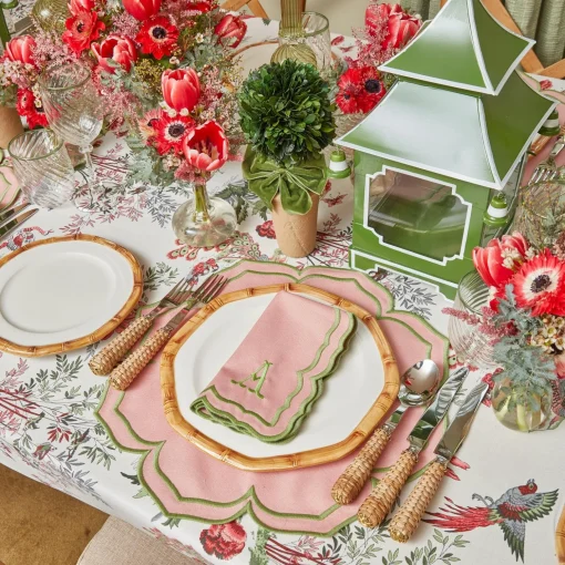Mrs. Alice Fleur Pink Placemats & Napkins (Set of 4)< Table Linen Sets | Mrs. Alice Monogram