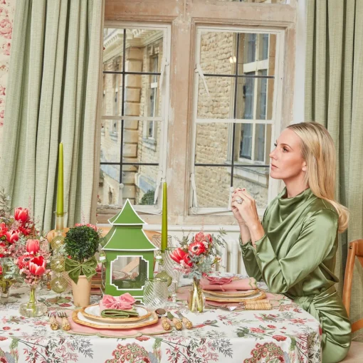 Mrs. Alice Fleur Pink Placemats & Napkins (Set of 4)< Table Linen Sets | Mrs. Alice Monogram