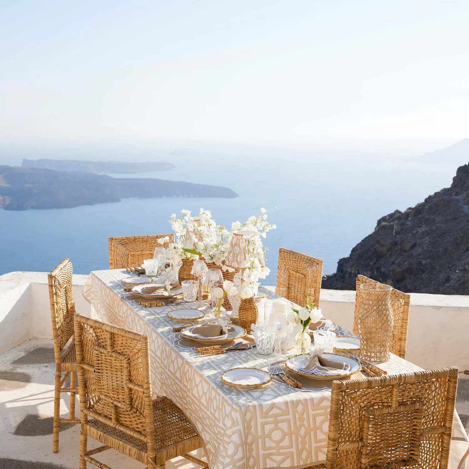 Mrs. Alice Fleur Sand Napkins (Set of 4)< Summer Table Linen | Napkins