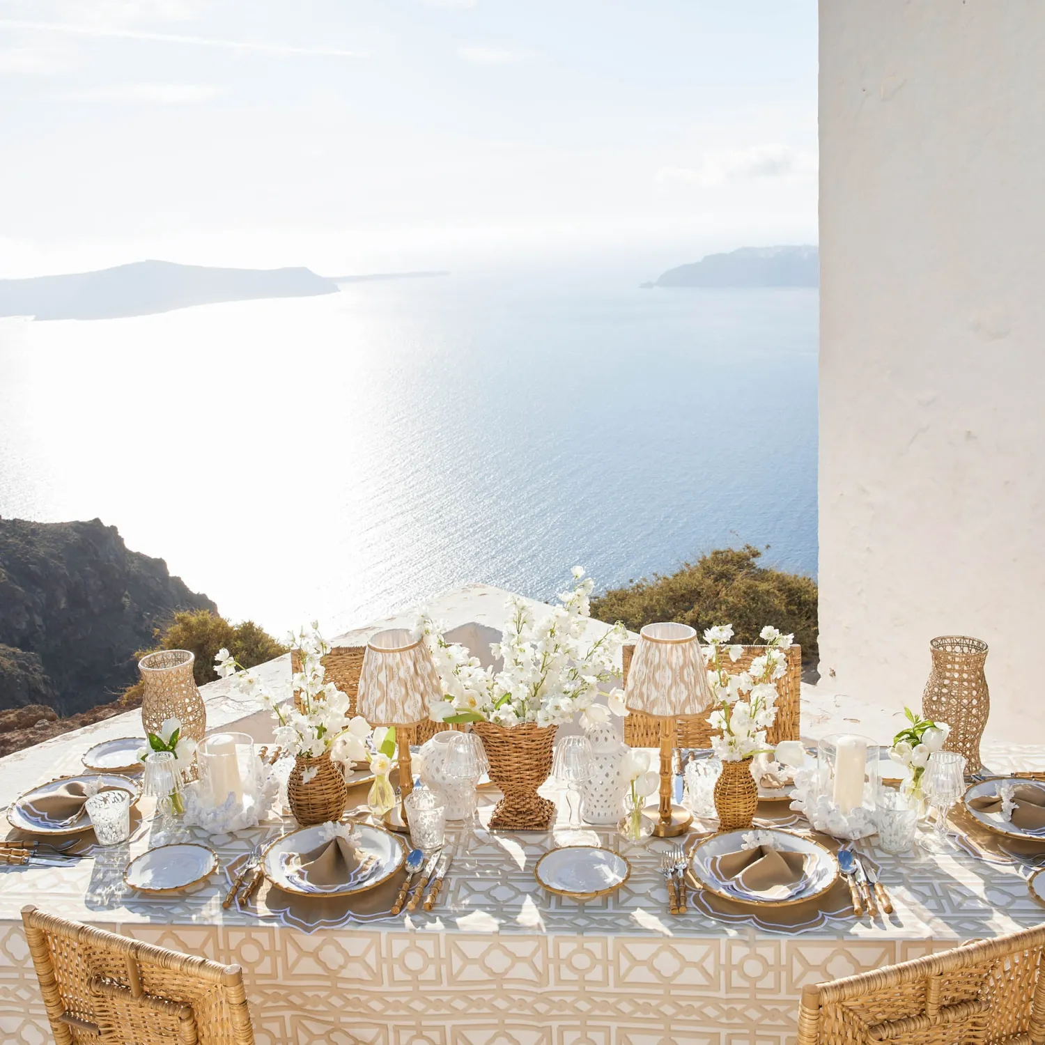 Mrs. Alice Fleur Sand Placemats (Set of 4)< Summer Table Linen | Placemats