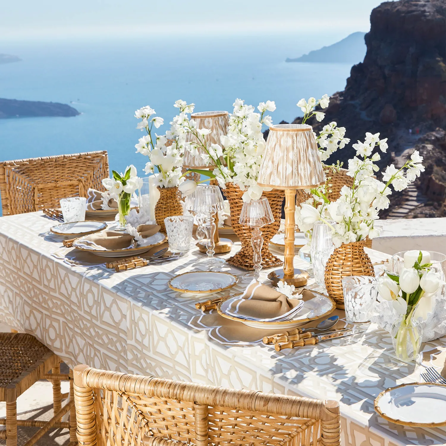 Mrs. Alice Fleur Sand Placemats (Set of 4)< Summer Table Linen | Placemats