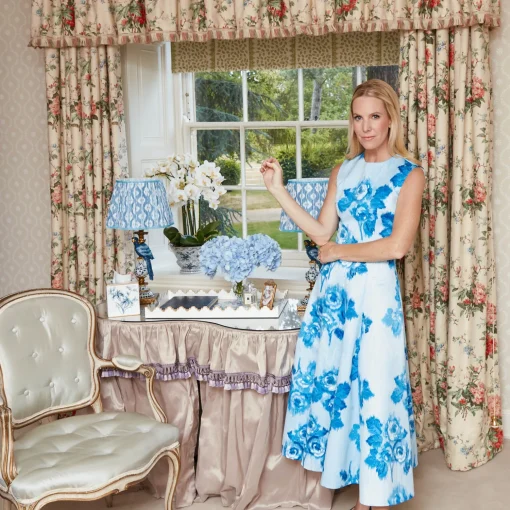 Mrs. Alice Floral Tole Tray< Trays