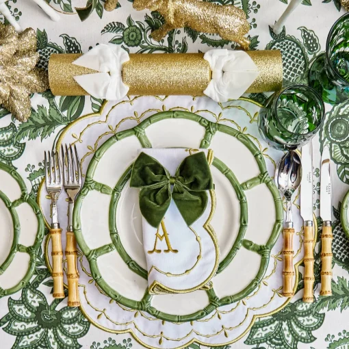 Mrs. Alice Forest Green Velvet Napkin Bows (Set of 4)< Napkin Rings & Bows | For The Chalet