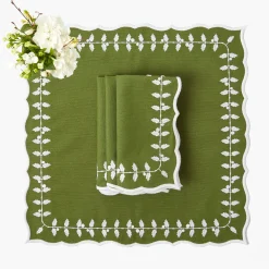 Mrs. Alice Green Bow Laurel Napkins (Set of 4)< Napkins | For The Chalet