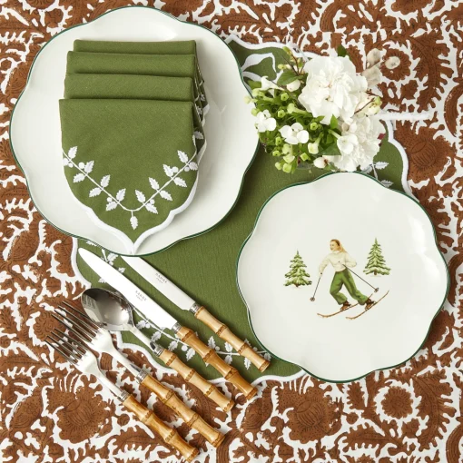 Mrs. Alice Green Bow Laurel Napkins (Set of 4)< Napkins | For The Chalet