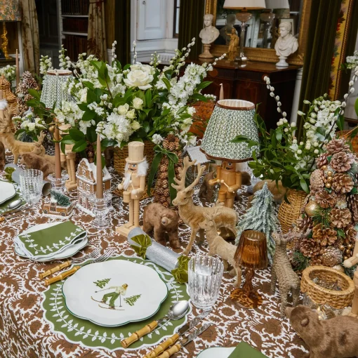 Mrs. Alice Green Bow Laurel Placemats (Set of 4)< Placemats | For The Chalet