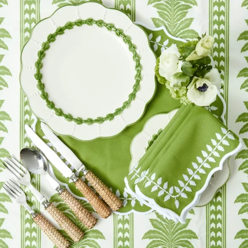 Mrs. Alice Green Laurel Placemats & Napkins (Set of 4)< Table Linen Sets | For The Hostess