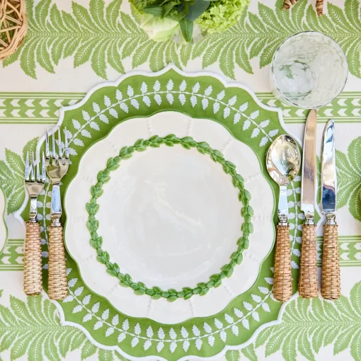 Mrs. Alice Green Laurel Placemats & Napkins (Set of 4)< Table Linen Sets | For The Hostess