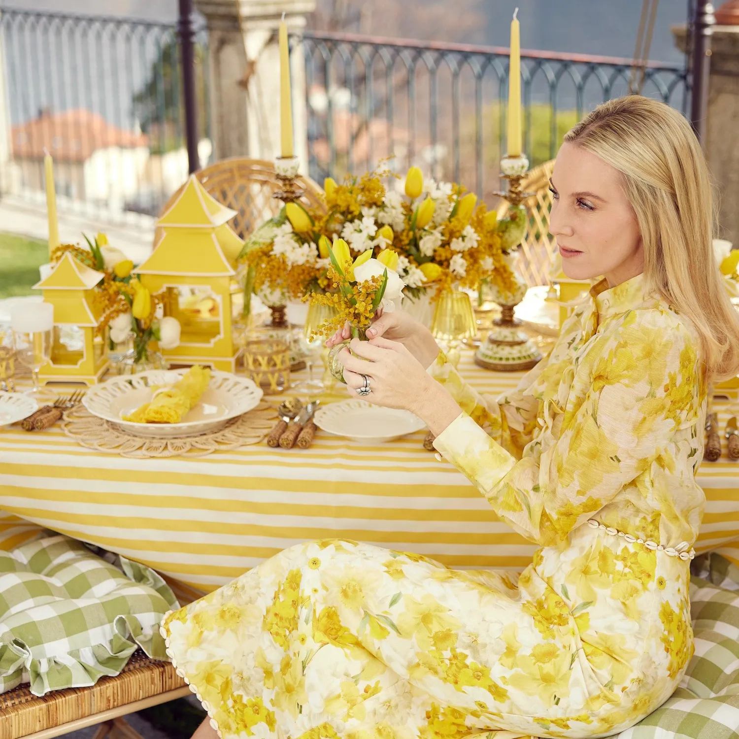 Mrs. Alice Green Parrot Candle Holder (Pair)< Summer Candleware | Candle Holders