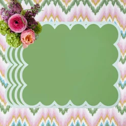 Mrs. Alice Green Scalloped Lacquer Placemats (Set of 4)< Summer Table Linen | Placemats