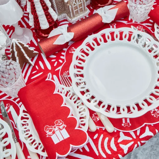 Mrs. Alice Gretel Applique Red Tablecloth< Tablecloths