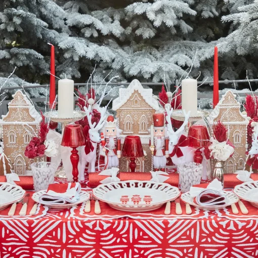 Mrs. Alice Gretel Applique Red Tablecloth< Tablecloths