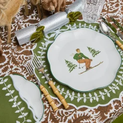 Mrs. Alice Heidi & Hans Skier Dinner Plate  (Set of 4)< Dinner Plates | Crockery Sets