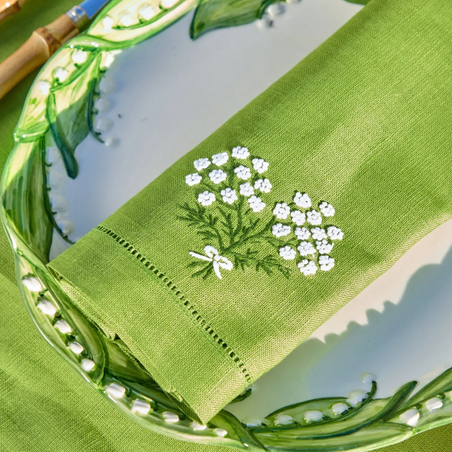 Mrs. Alice Hydrangea Green Linen Napkins (Set of 4)< Napkins | For Her