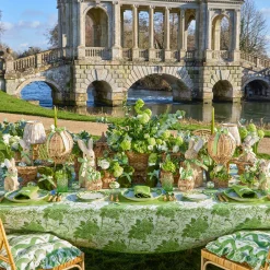 Mrs. Alice Hydrangea Green Linen Napkins (Set of 4)< Napkins | For Her