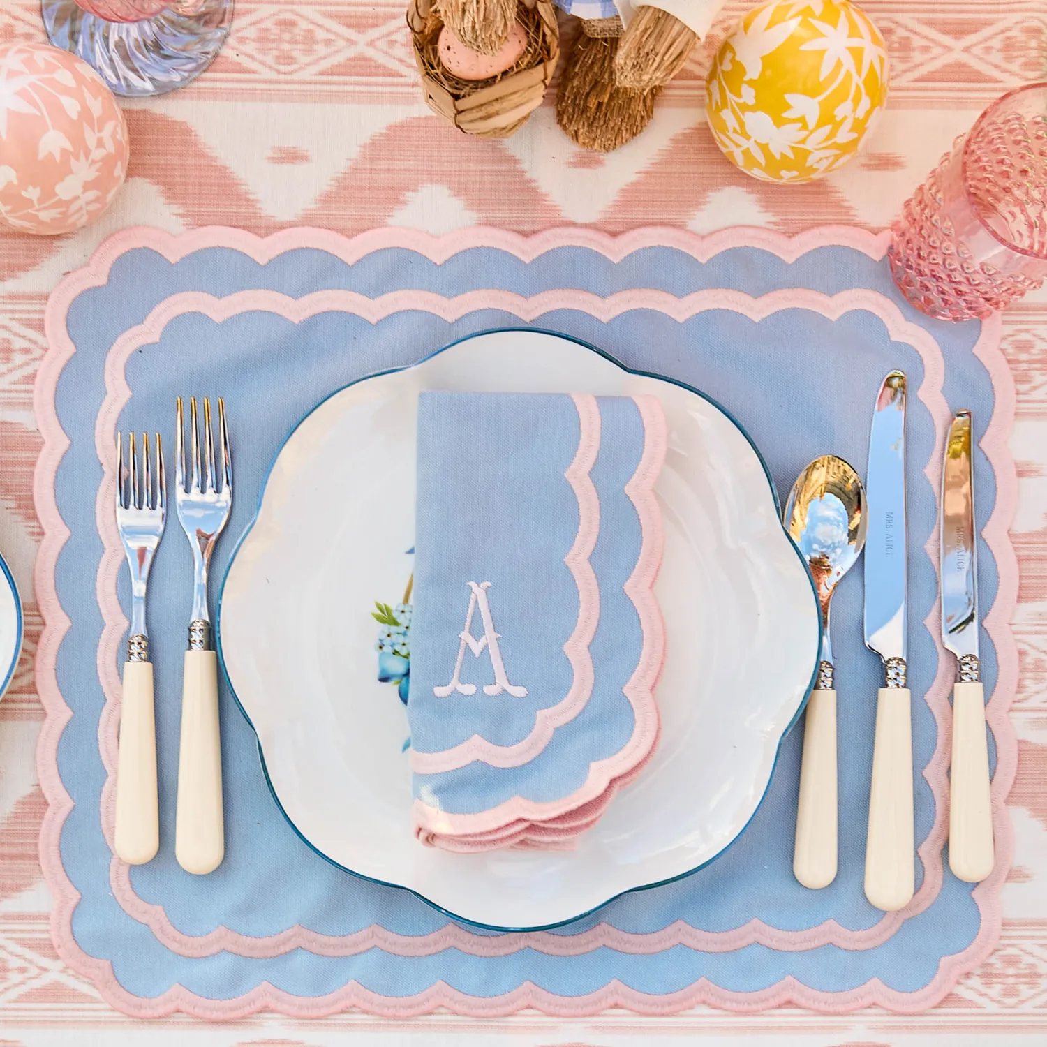 Mrs. Alice Isla Blue & Pink Placemats & Napkins (Set of 4)< Table Linen Sets | Mrs. Alice Monogram