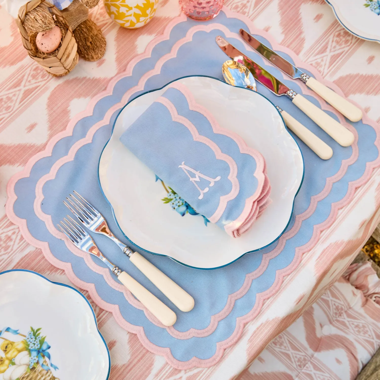 Mrs. Alice Isla Blue & Pink Placemats & Napkins (Set of 4)< Table Linen Sets | Mrs. Alice Monogram